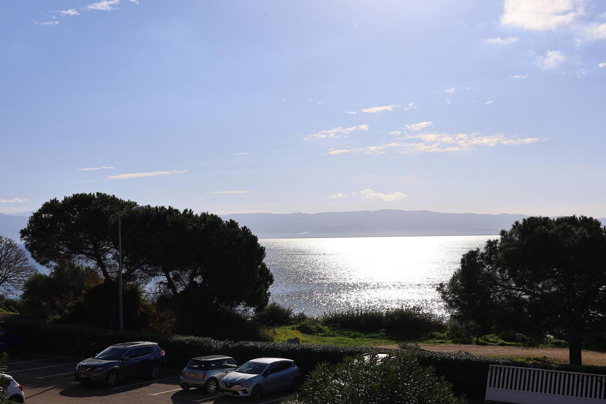 Superbe T2 Vue Mer - Piscine & Plage A 100M Ajaccio  Kültér fotó
